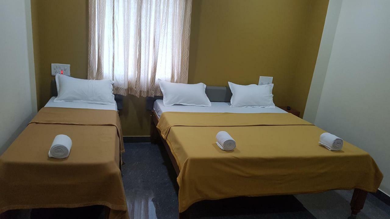 Blue Crystal Lodge Shivamogga Exterior foto