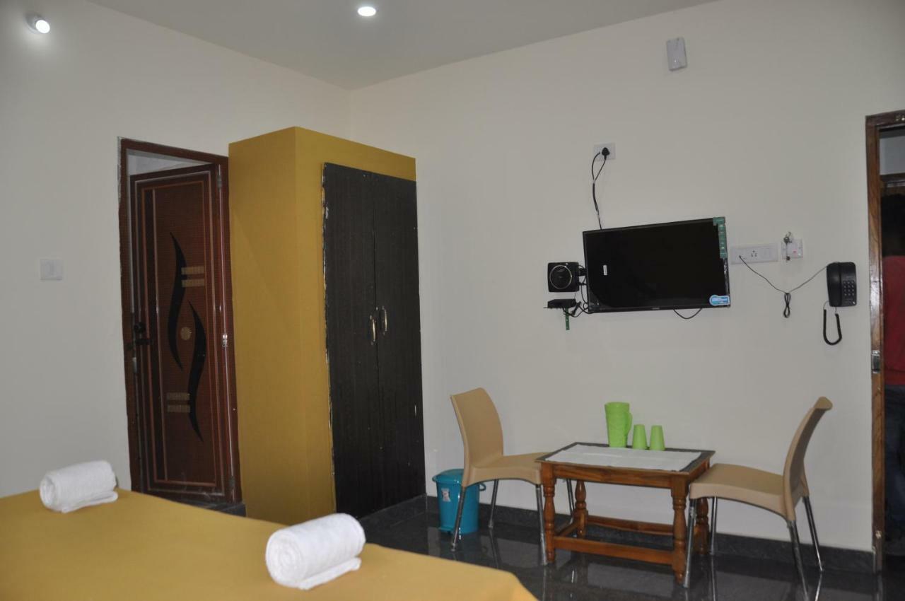Blue Crystal Lodge Shivamogga Exterior foto