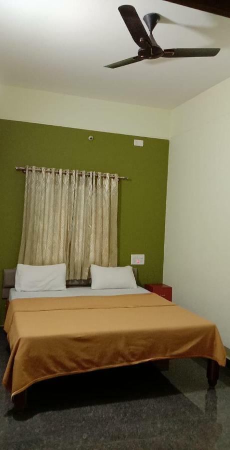 Blue Crystal Lodge Shivamogga Exterior foto